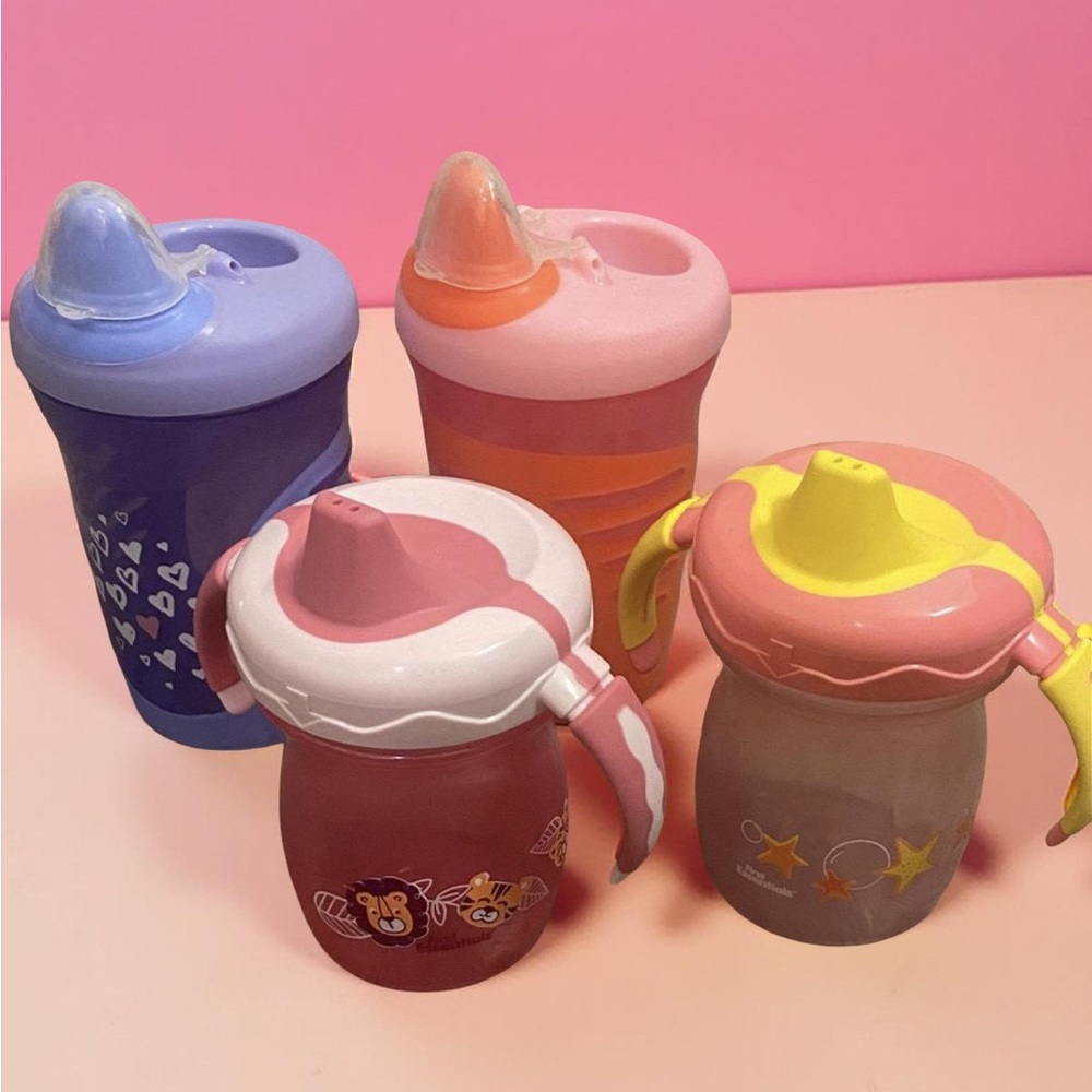 Colorful Sippy Cups Set